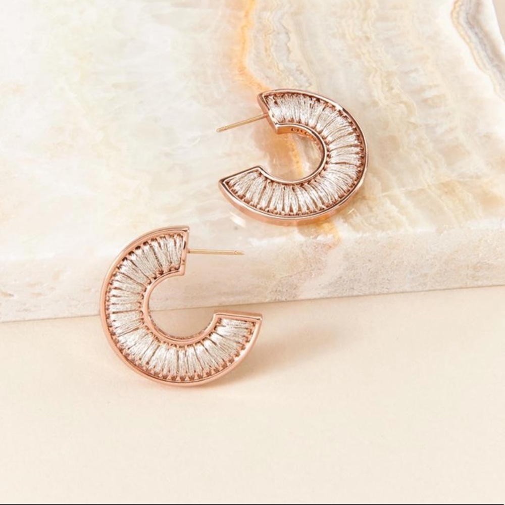 New Mignonne Gavigan Mini Fiona hoops